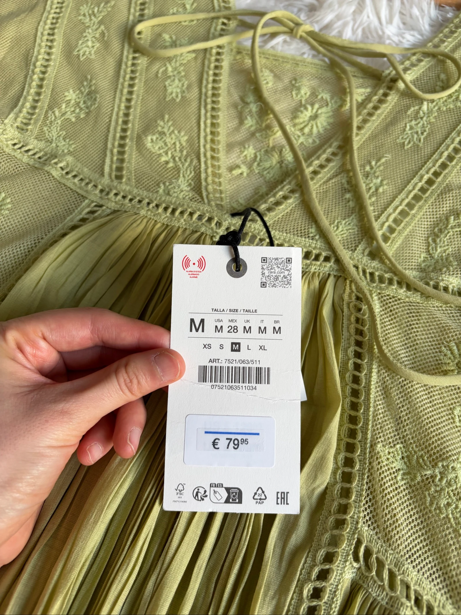 Zara embroidered beaded pleated romantic dress 💚 M  – photo 5